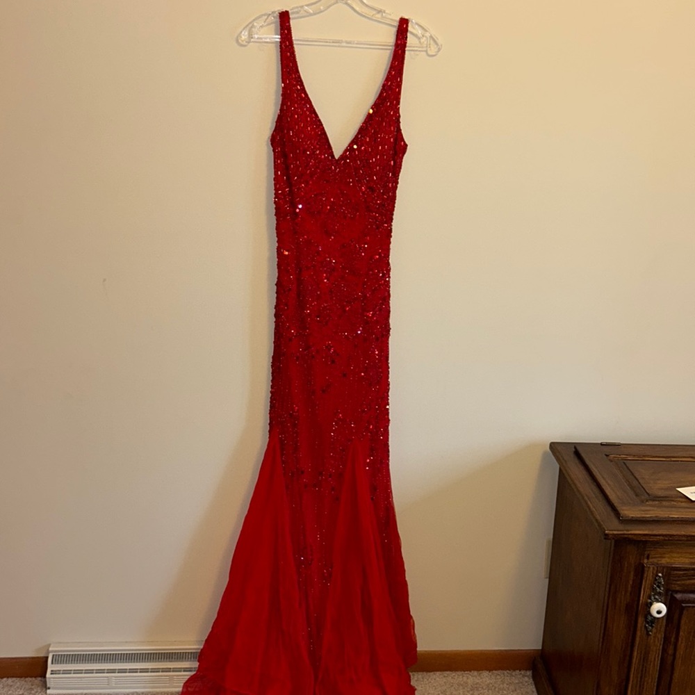 Red primavera prom/formal dress! Size 12 but sizes carry with prom dresses! ❤️